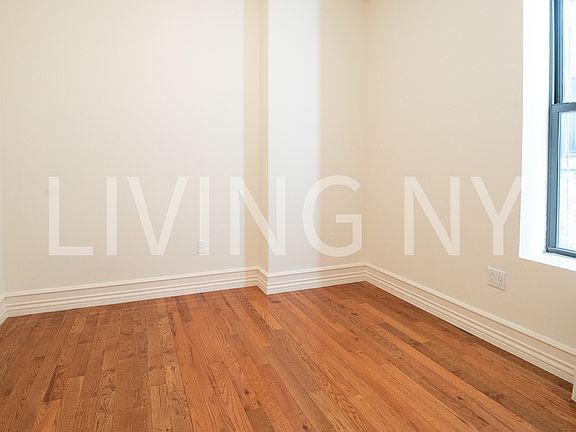 4th image of 10 W 103rd St #Cc1
