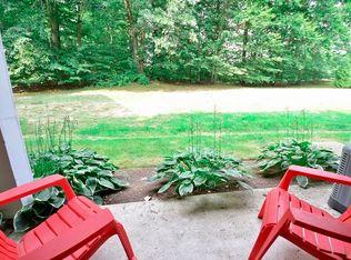 1602 Franklin Crossing Rd, Franklin, MA 02038