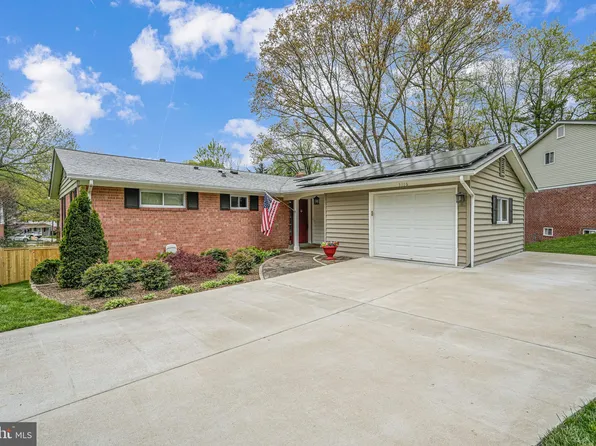 5116 Thackery Ct, Fairfax, VA 22032