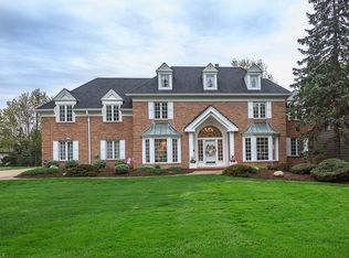 6817 Bramblewood Ln, Mayfield, OH 44143