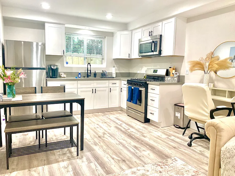 full kitchen