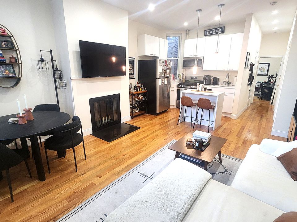 1st image of 103 E 10th St APT 6D