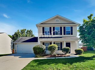 208 Julian Pond Ln, Kernersville, NC 27284