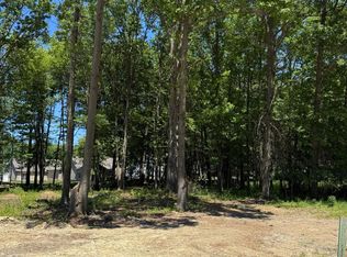 48 Breezewood Ln, Vermilion, OH 44089