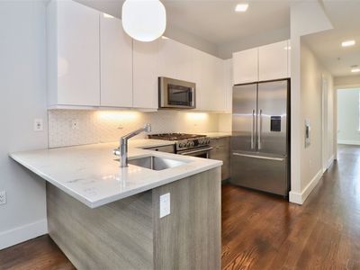 267 Baldwin Ave Unit 202, Jersey City, NJ, 07306