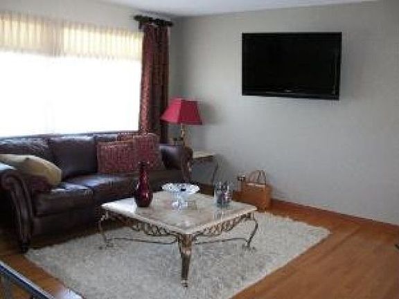 2nd image of 410 Brittany Ln