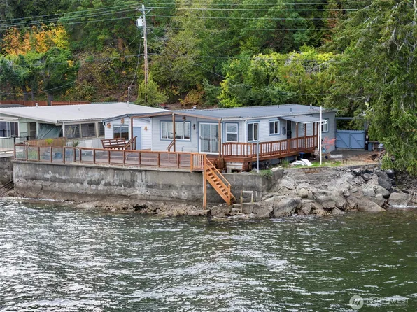25800 N US HWY 101, Hoodsport, WA 98548