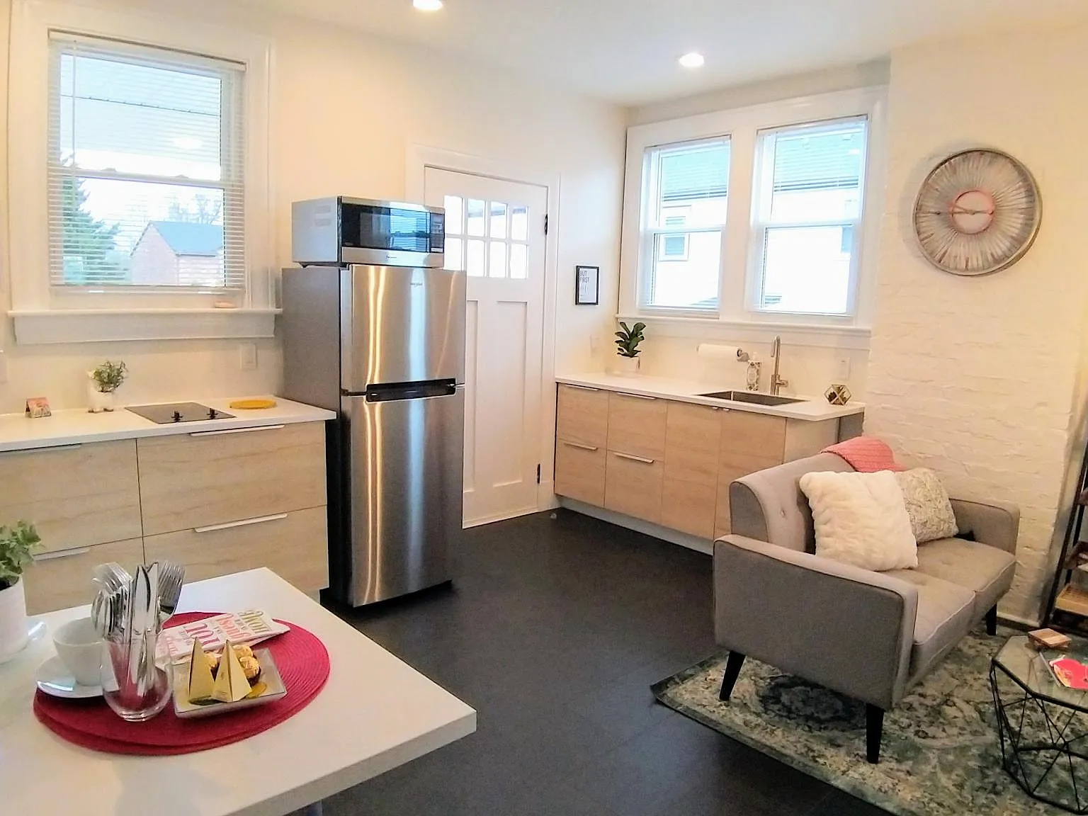 3541 Fort Ave — Photo 4