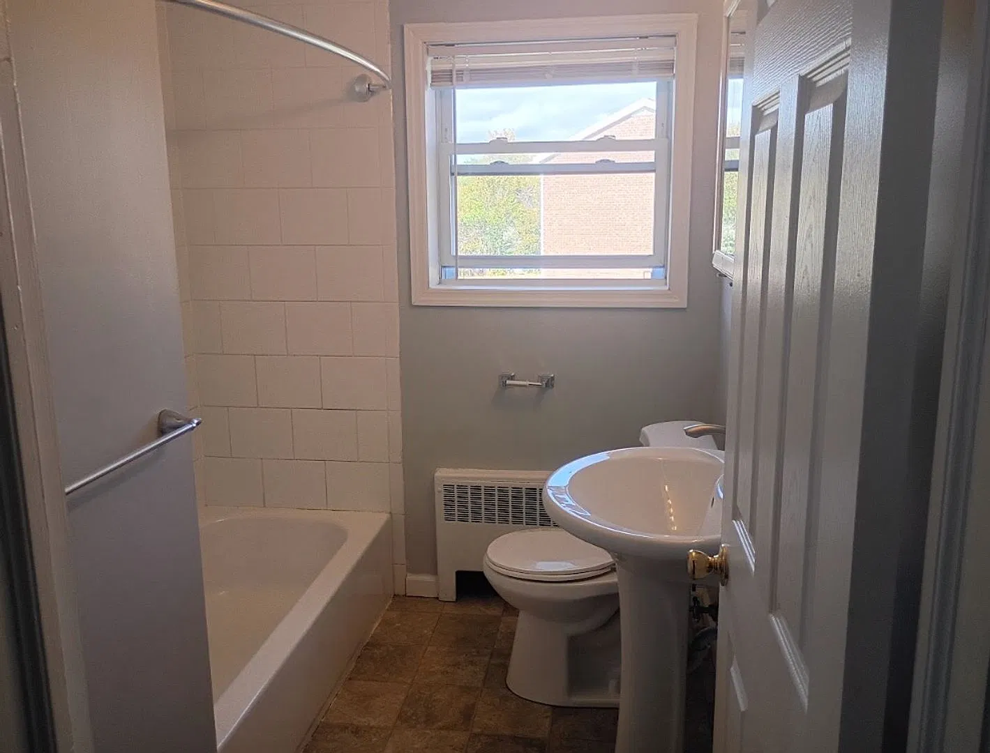 Forrest Dr Apartments — Photo 3