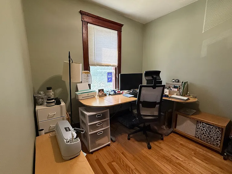 2721 E 22nd St #2 — Photo 10
