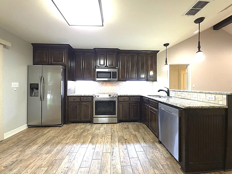 1424 Dogwood St — Photo 19