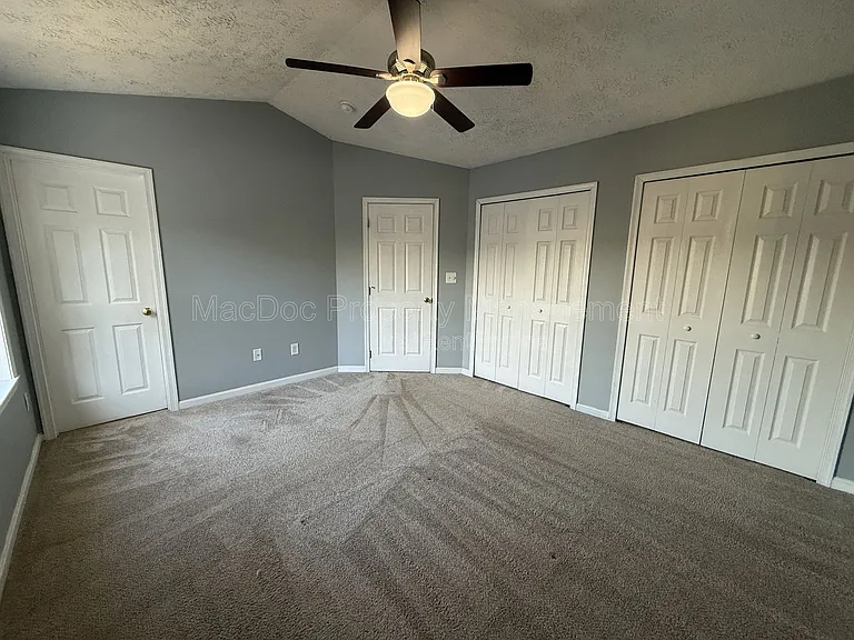 10500 Boxmeer Ct — Photo 11