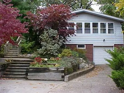 2312 Florimond Dr photo 1