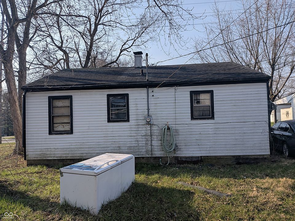 2nd image of 224 E Cross St