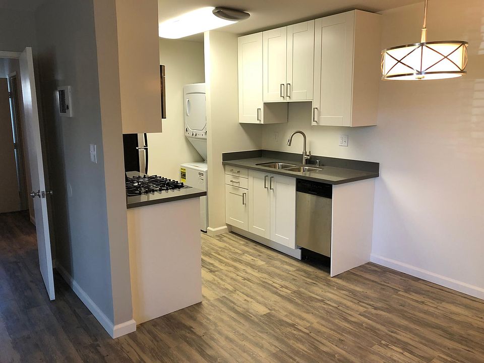 1st image of 4681 35th St