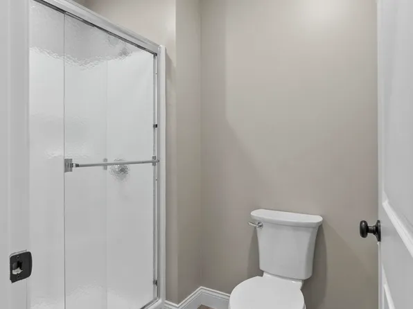 81 E Autumn Leaf Dr, Cape Girardeau, MO 63701