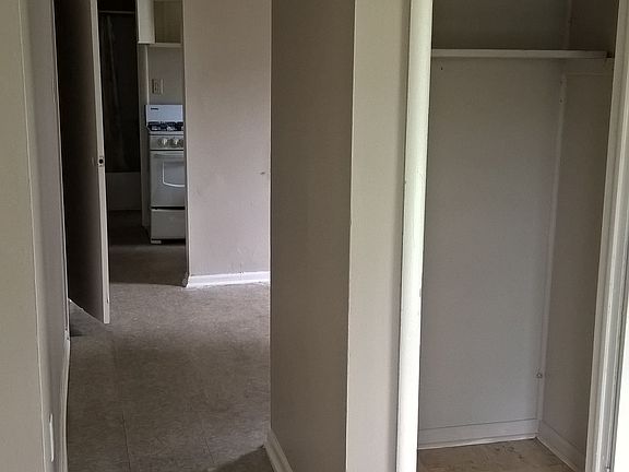 2nd image of 721 Cushing St #2