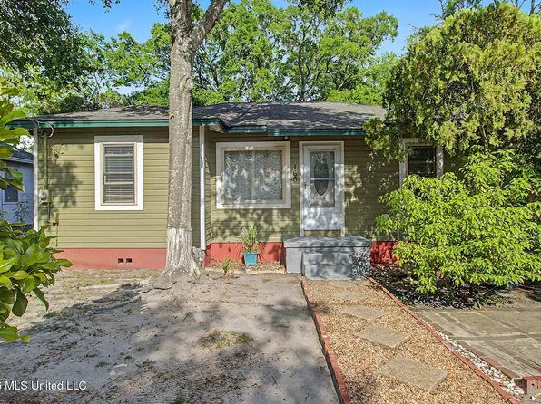 166 Violet St, Biloxi, MS 39531