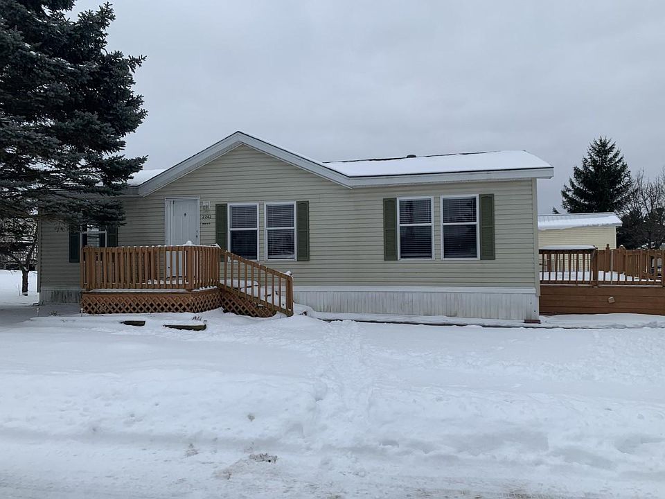 2nd image of 2242 Gregory Ln