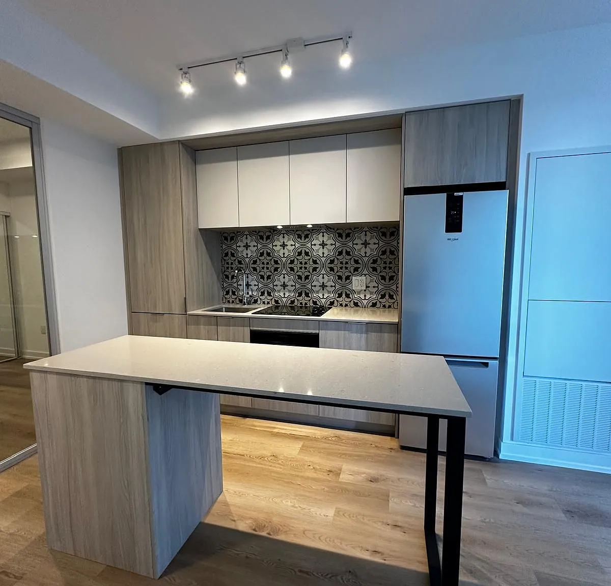 2 bed, $2,550 — Photo 3
