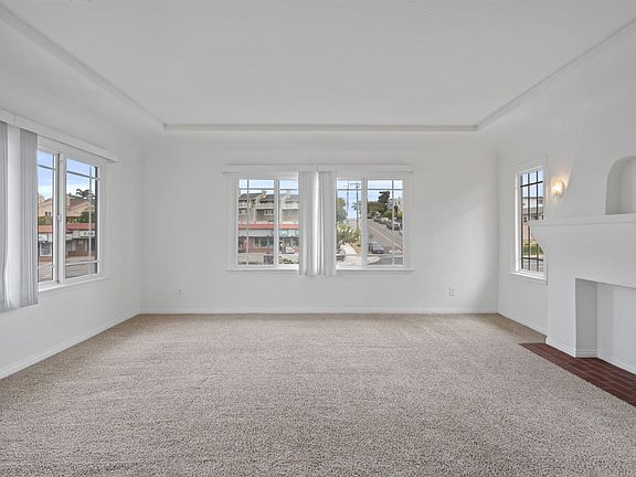 3rd image of 824-832 Torrance Blvd #826