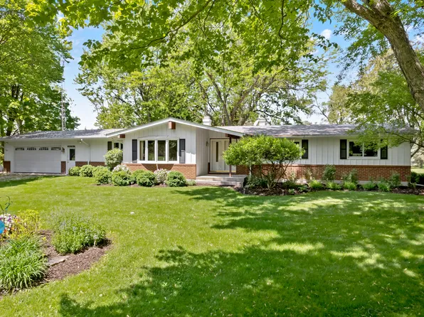 22511 Harmony Rd, Marengo, IL 60152