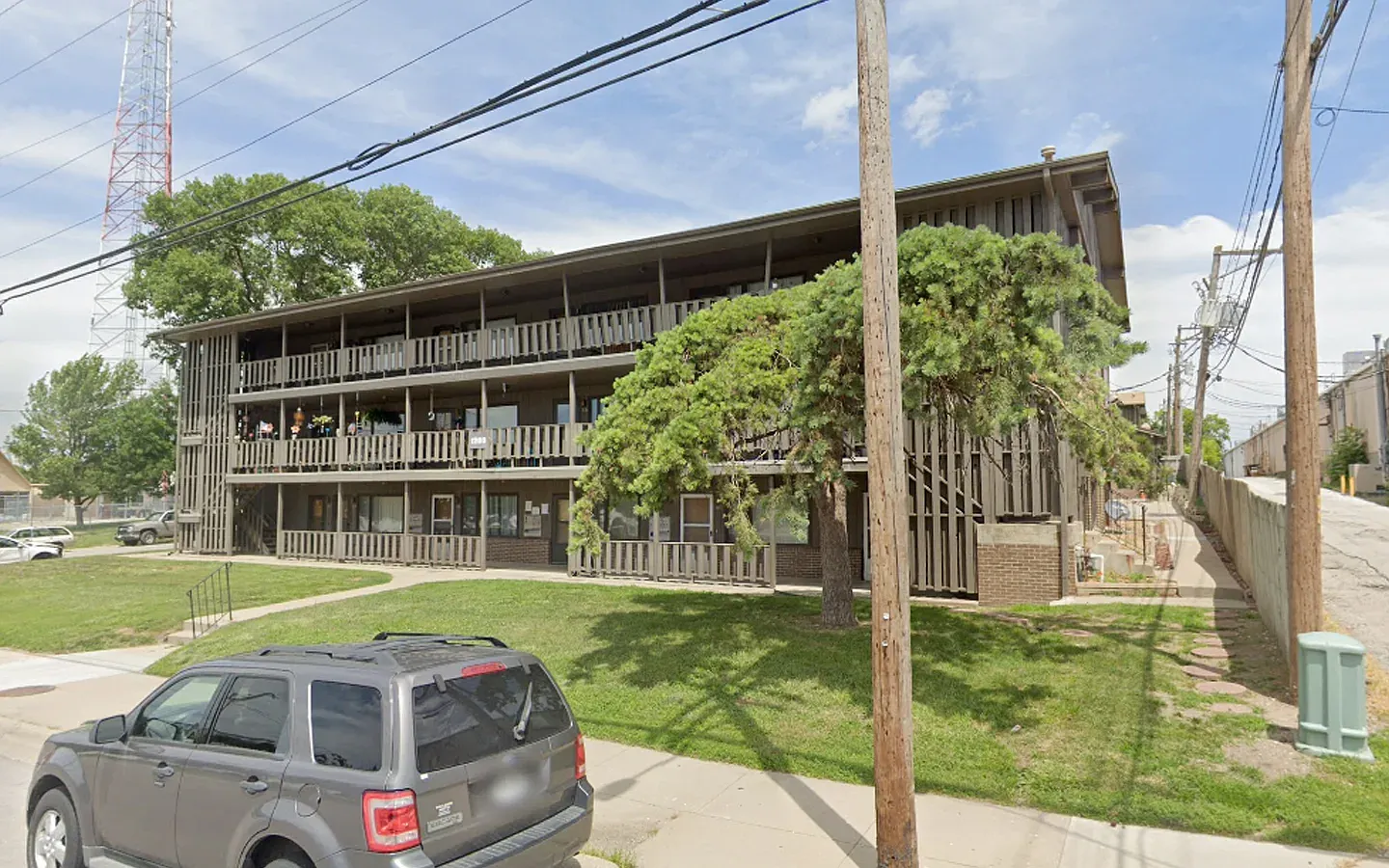 Arapahoe Village — Photo 1