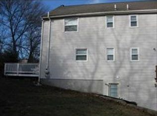 60 Cowell Rd, Wrentham, MA 02093