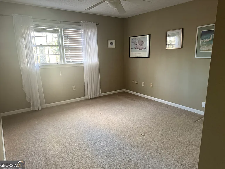 345 Caldwell Cir — Photo 30