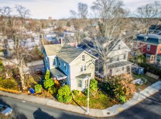 8 Alveston St, Jamaica Plain, MA 02130