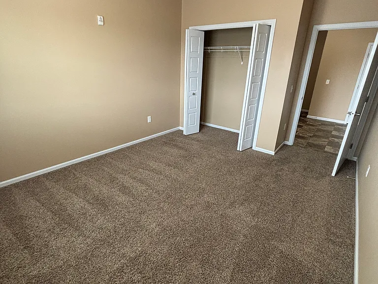2301 S Ellis Rd — Photo 9