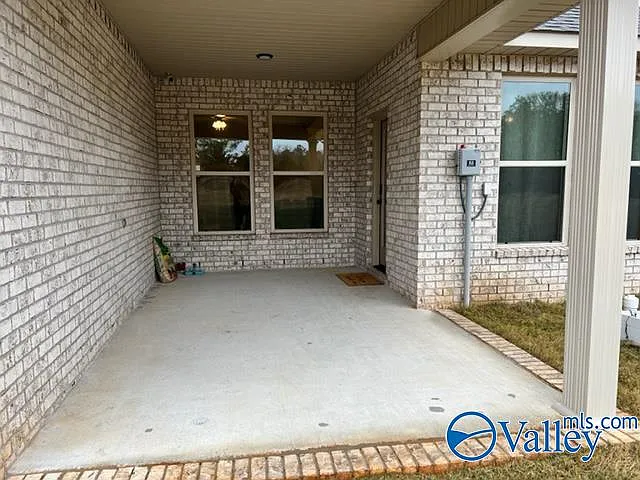 136 Gardencove Cir — Photo 46