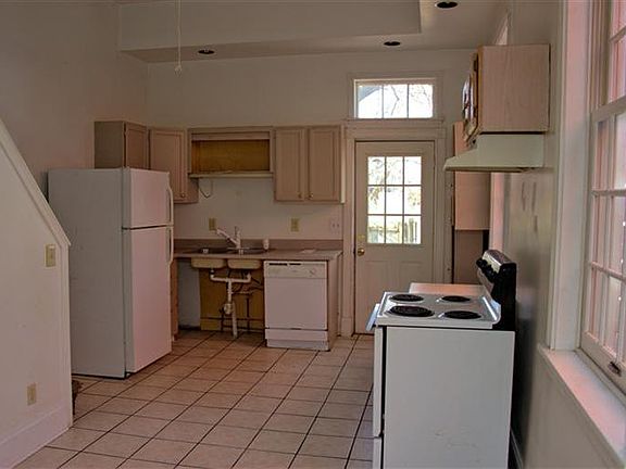 4th image of 713-15 Greer St