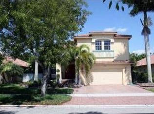 1051 NW 187th Ave, Pembroke Pines, FL 33029