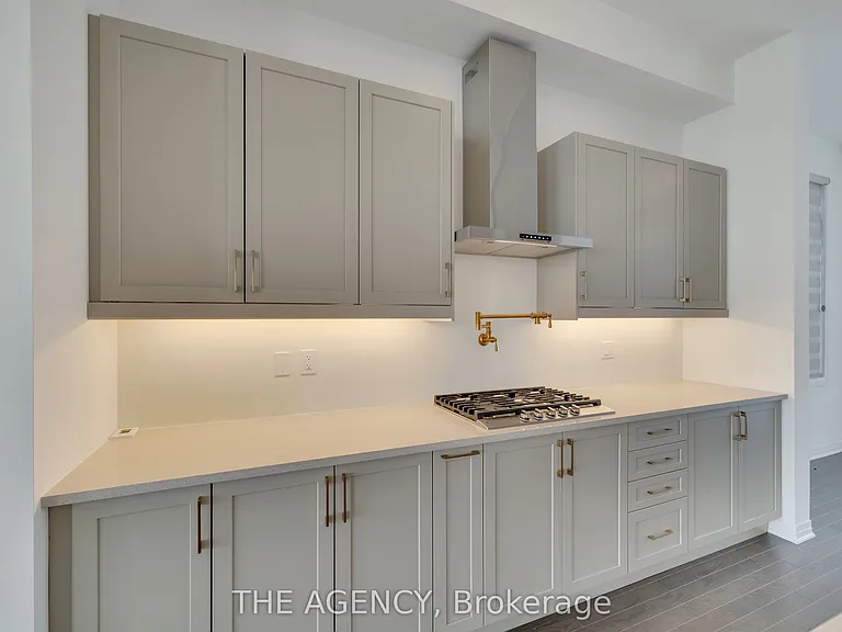 275 Port Darlington Rd — Photo 16