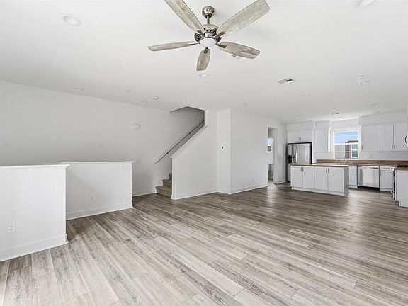 5th image of 4367 Pacifica Way Unit 2