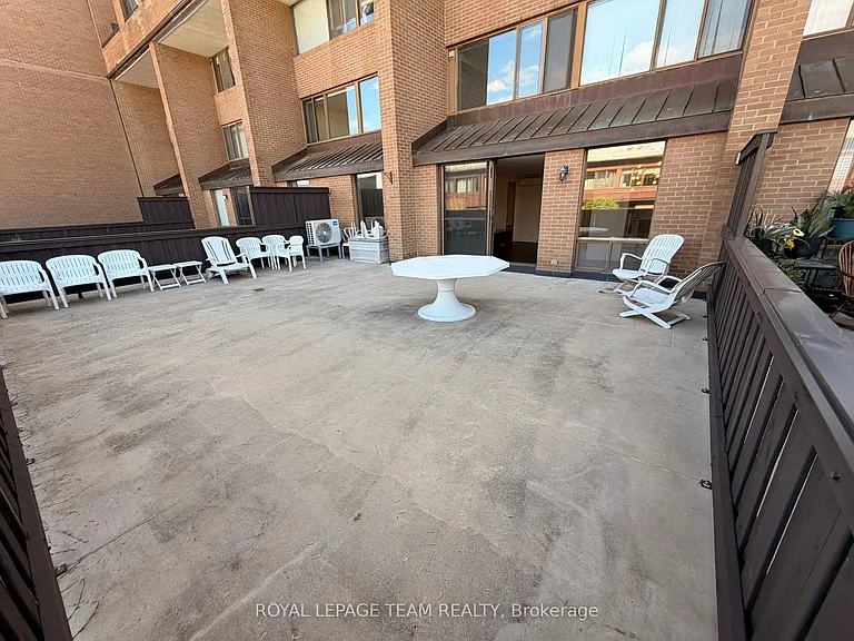 515 Saint Laurent Blvd #318 — Photo 20