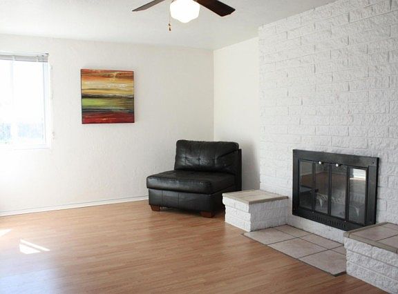 4th image of 6409 Arvilla Ave NE