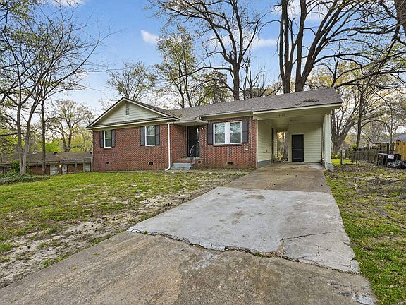 4th image of 3150 Parham St