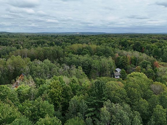 5th image of 26 Valleyway Dr
