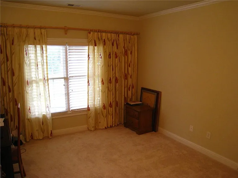 9858 Talisman Dr — Photo 21