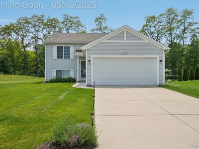 1055 Kenny Brook Ln, Howell, MI, 48843