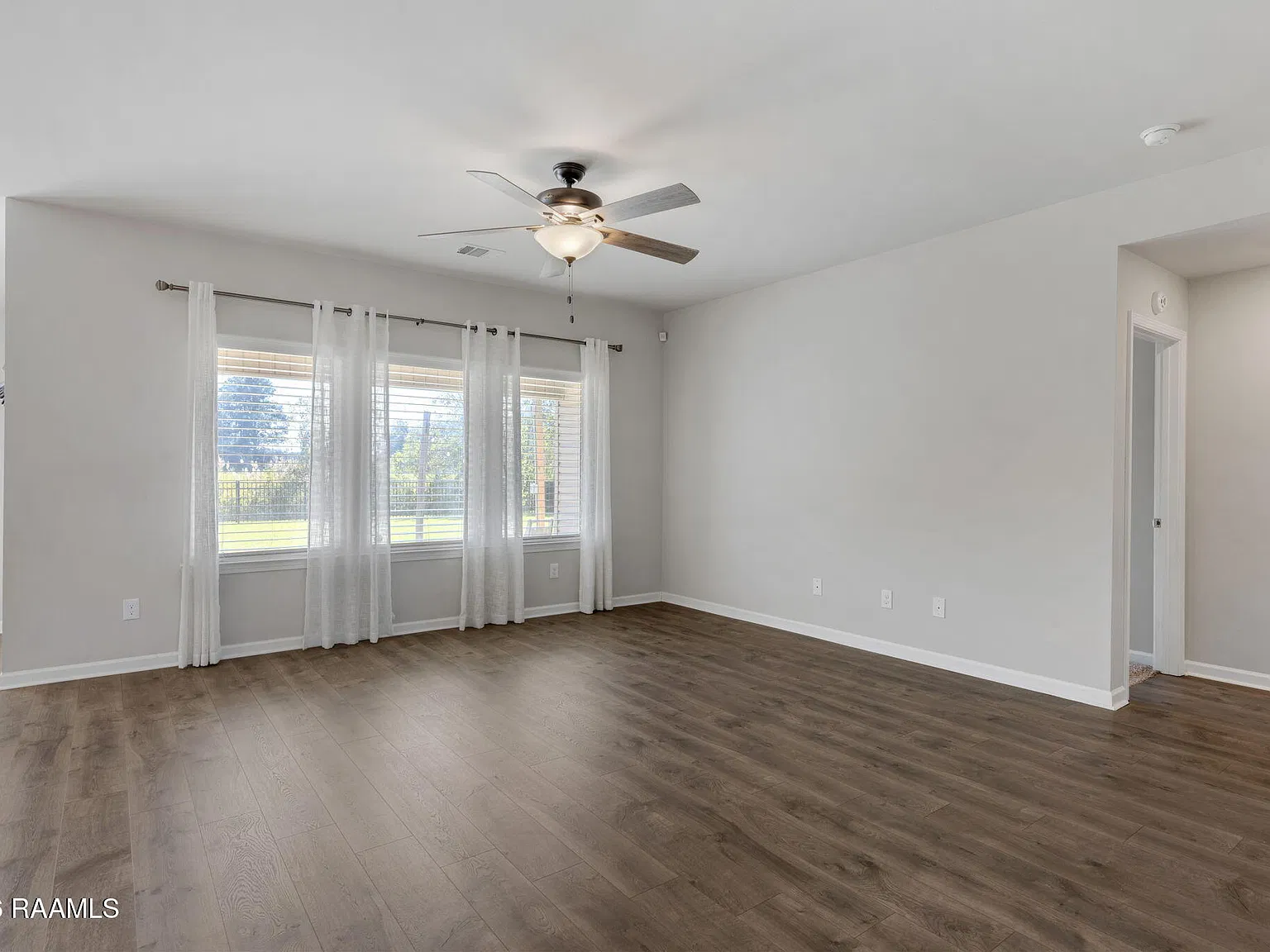 4 bed, 1731 sqft, $1,900 — Photo 4
