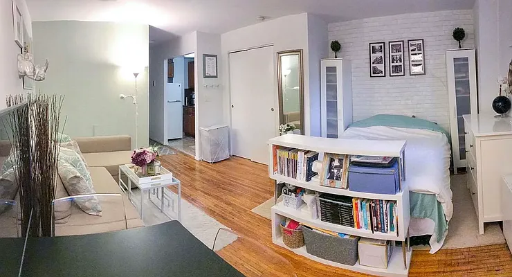 Rented by J PRESTON AND ASSOCIATES INC | media 5