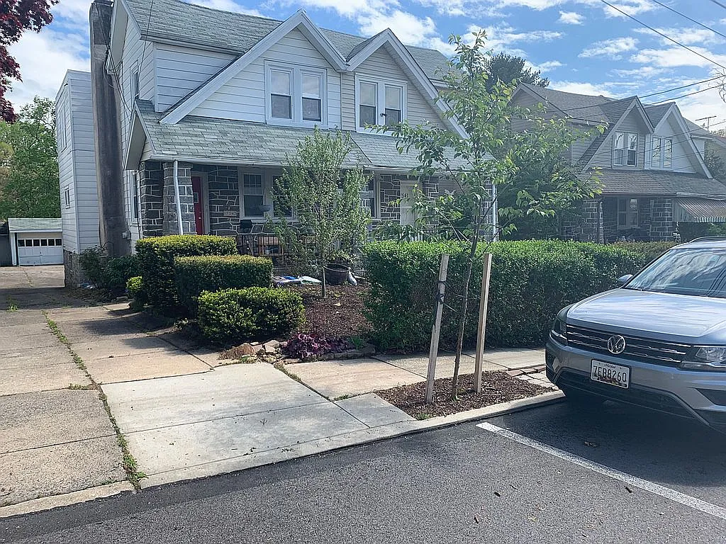 7543 Parkview Rd photo 1