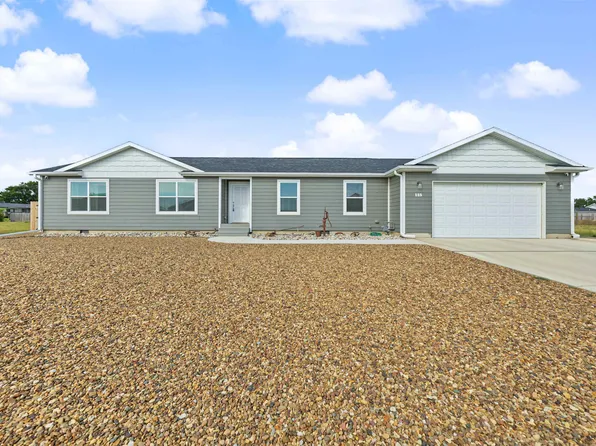 125 S Lindblad Dr, Assaria, KS 67416