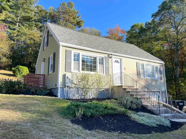 47 Hillcrest Lane, Pelham, NH 03076