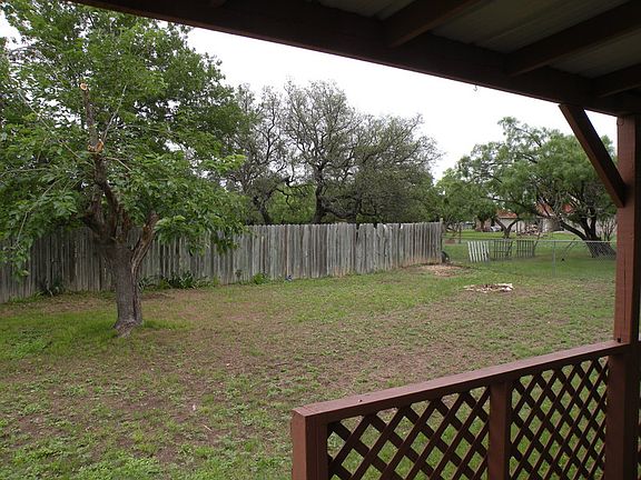 3rd image of 1002 Sagemont Dr