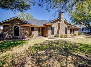 121 Rocky Ridge Rd, Red Oak, TX 75154