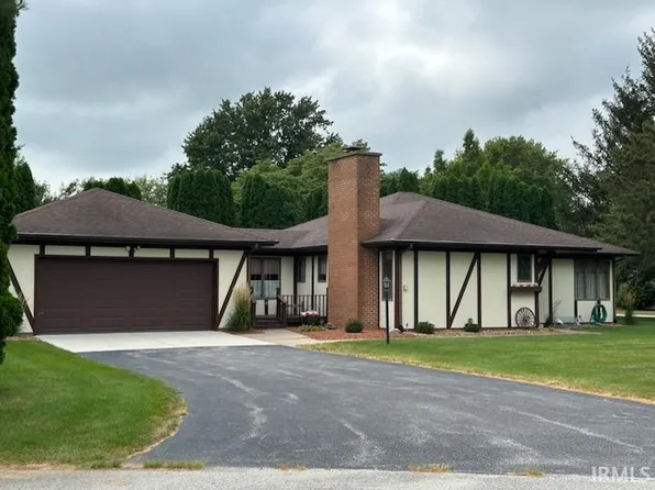 5947 Meadow Dr, Remington, IN 47977